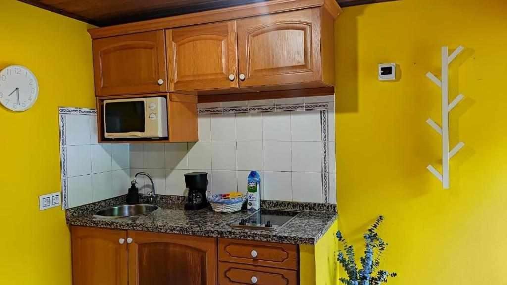 Apartamentos Rurales La Laguna Somiedo Valle de Lago Ngoại thất bức ảnh