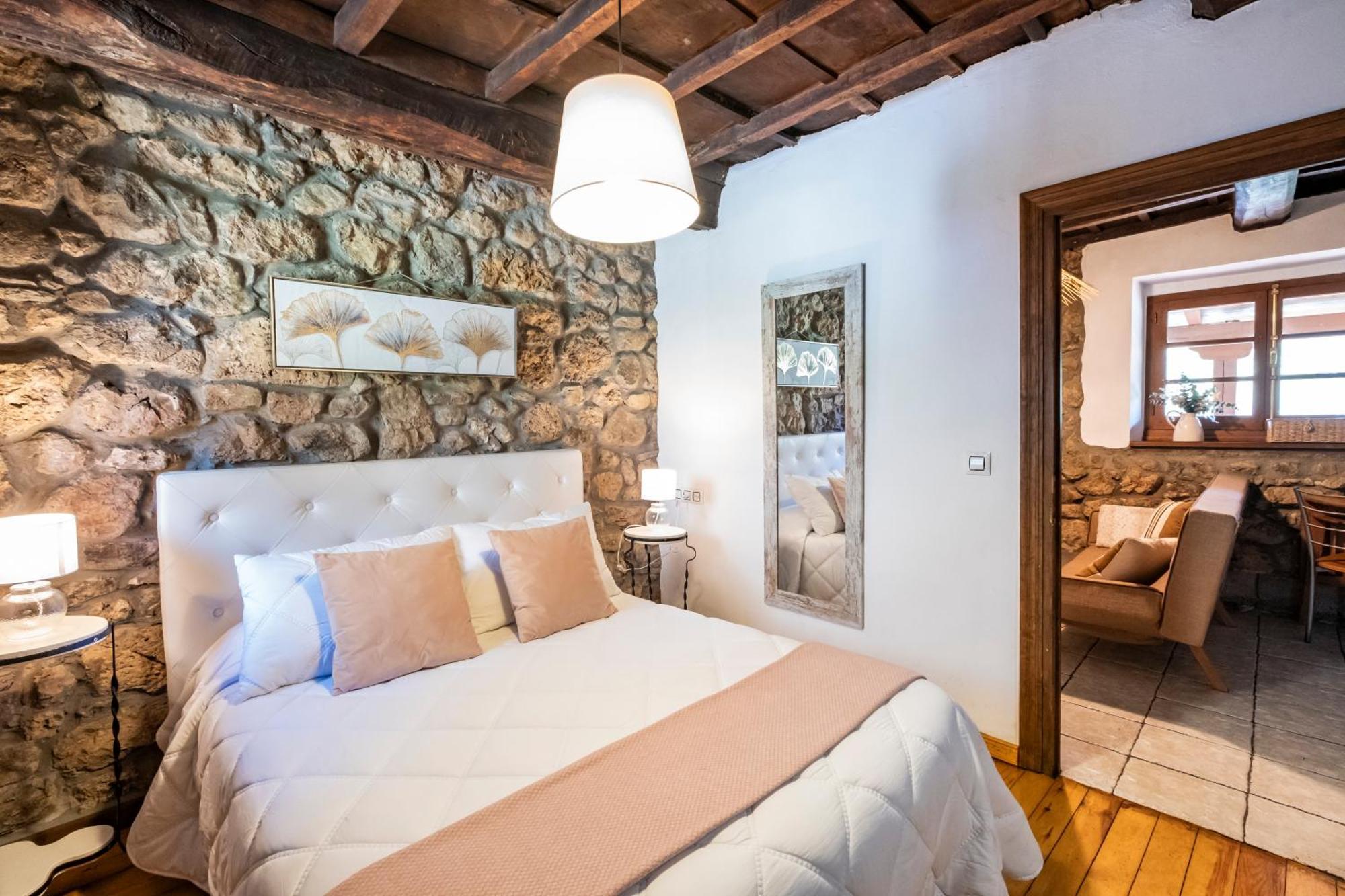 Apartamentos Rurales La Laguna Somiedo Valle de Lago Ngoại thất bức ảnh
