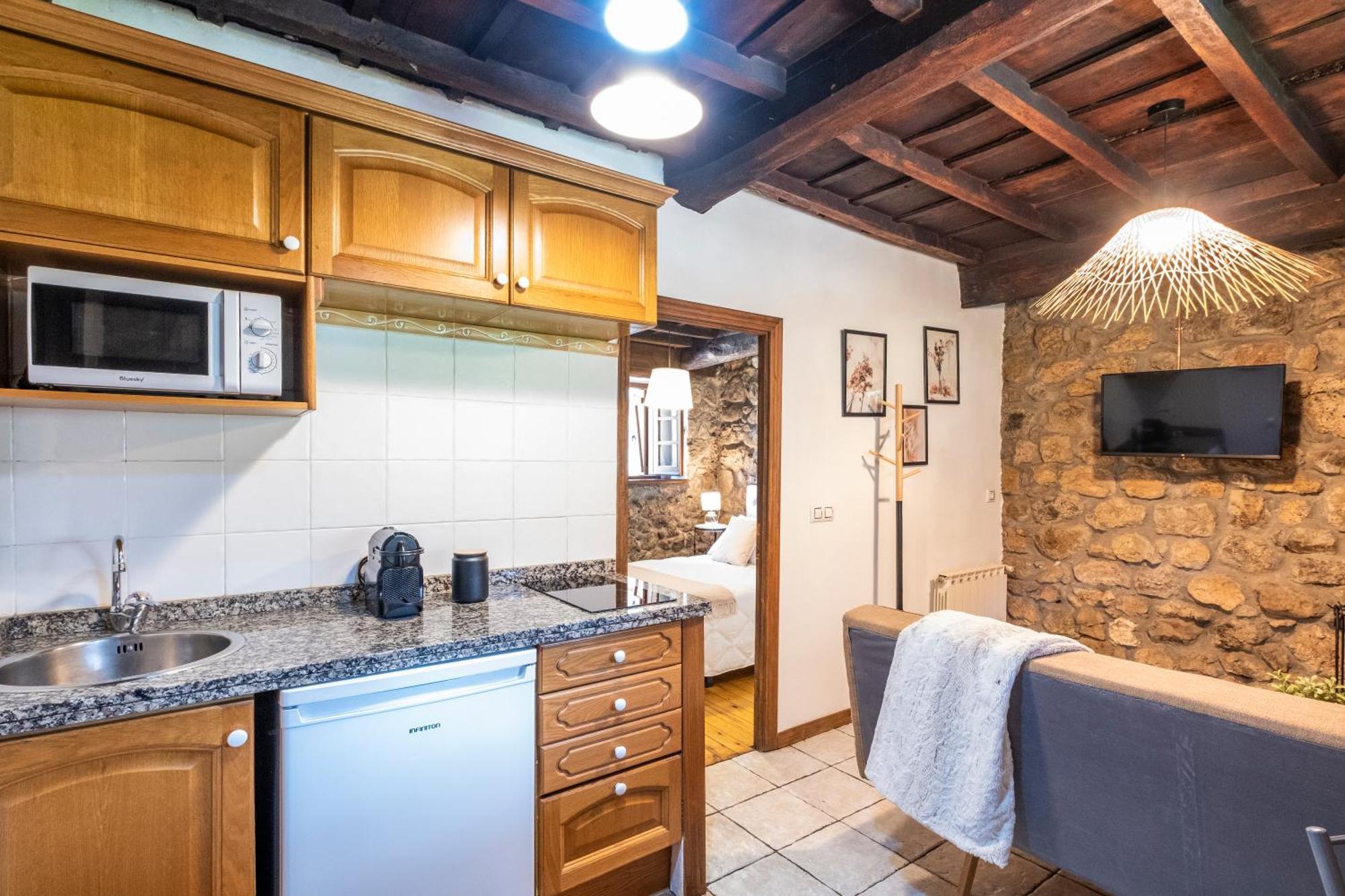 Apartamentos Rurales La Laguna Somiedo Valle de Lago Ngoại thất bức ảnh